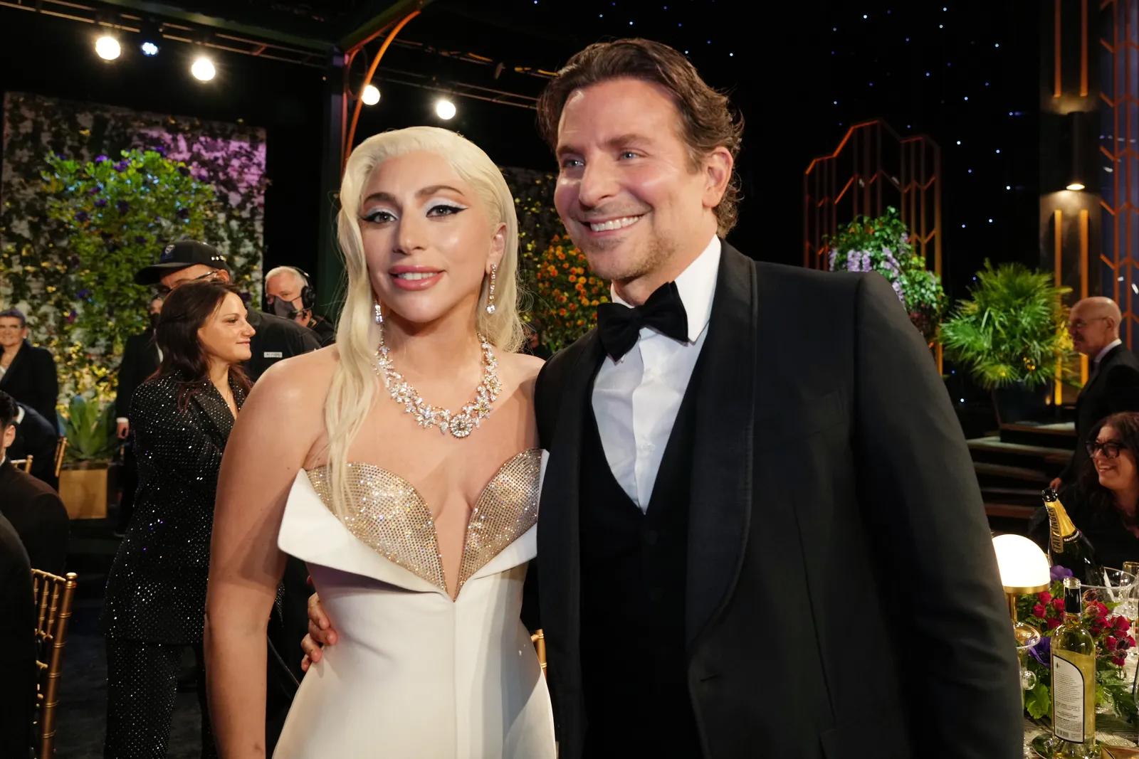 Lady Gaga – Shallow 〜歌詞和訳