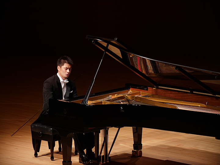 外山啓介 ピアノ・リサイタル 〜 FAVORITE PIANO SONATAS 3 外山446078c7fed3890794e3ae8f00a1ee52