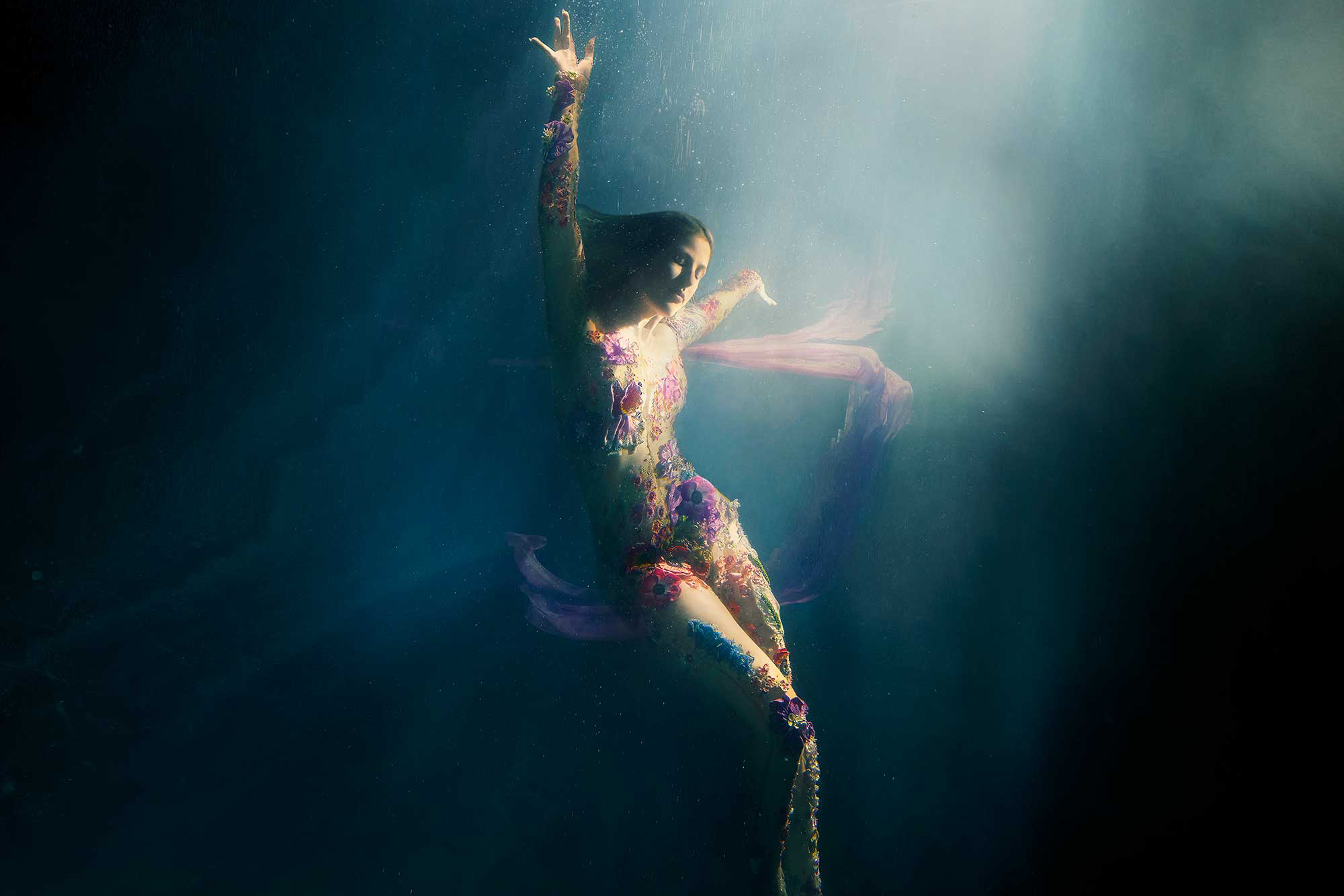 Ellie Goulding - Love Me Like You Do ~ 歌詞和訳 73 ell222