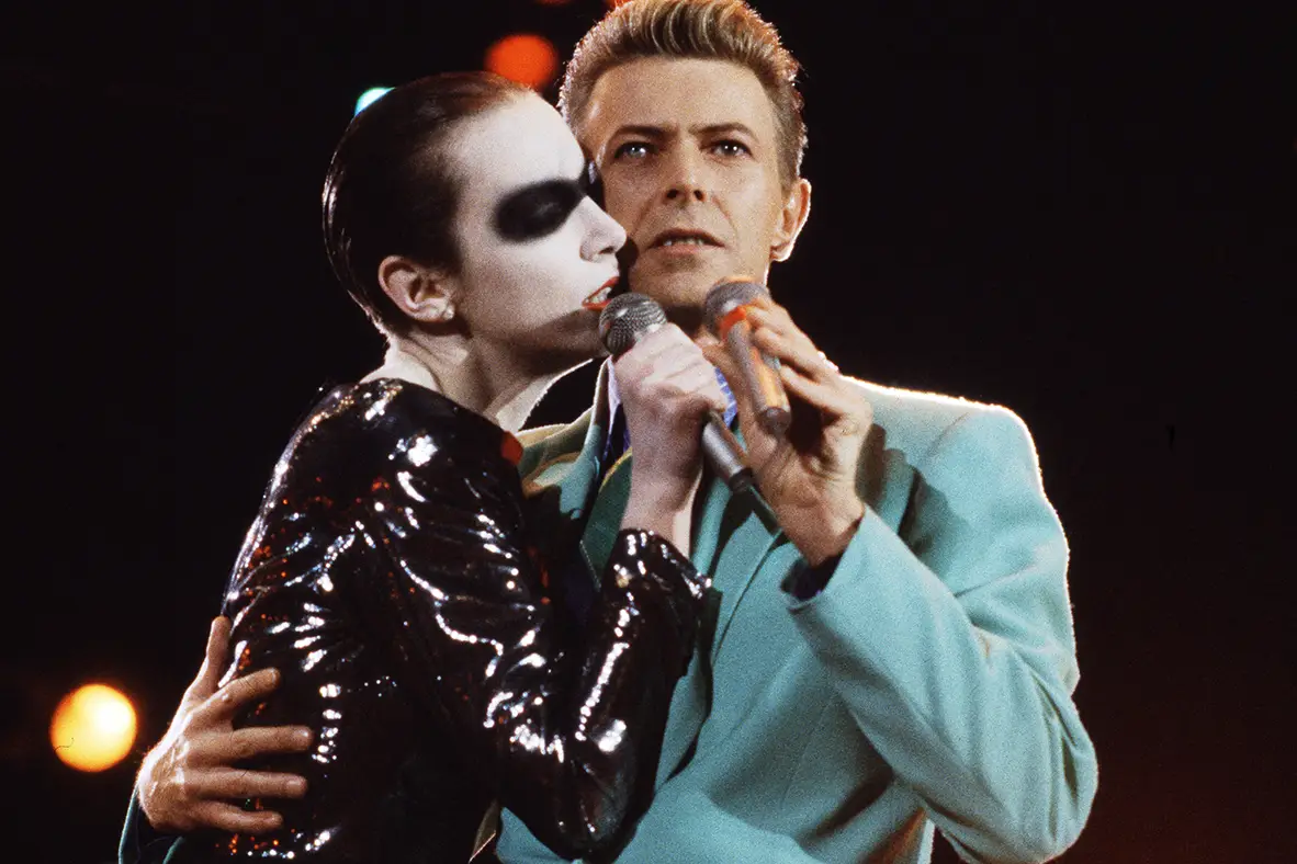 bowie annie tribute freddie mercury watch 2 2e6d13e4 021e 4473 afde 53805900b553